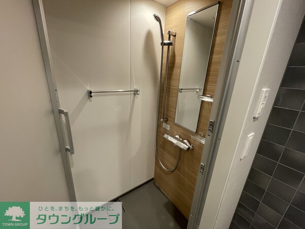 バス／シャワールーム等(収納)