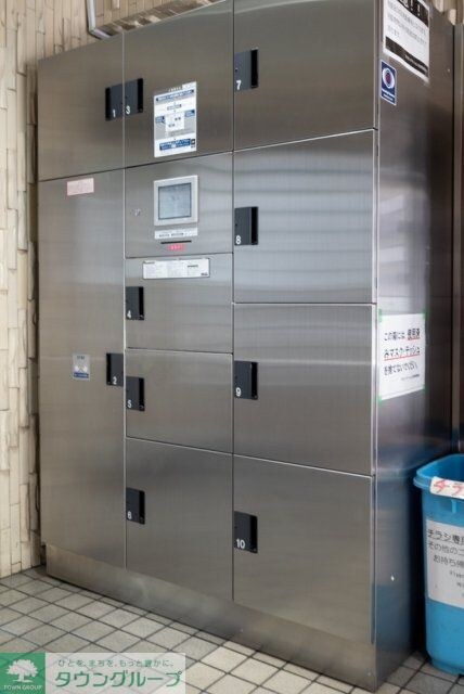 物件内観写真4　(宅配BOX)