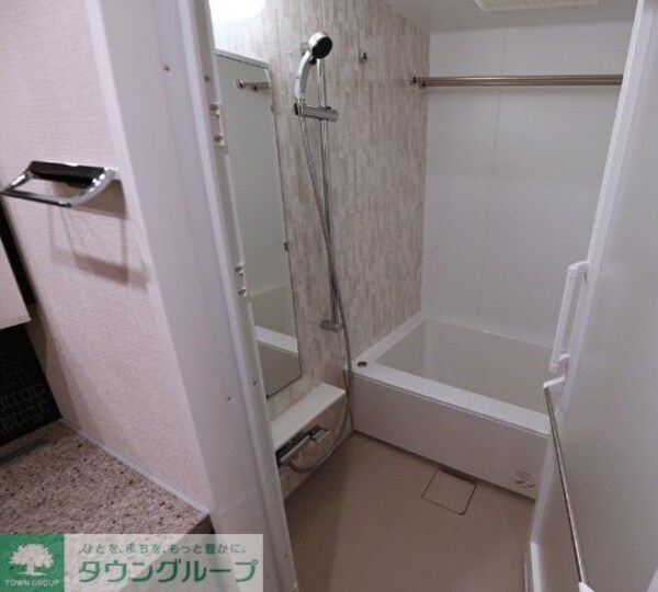 バス／シャワールーム等(※別号室参考写真)