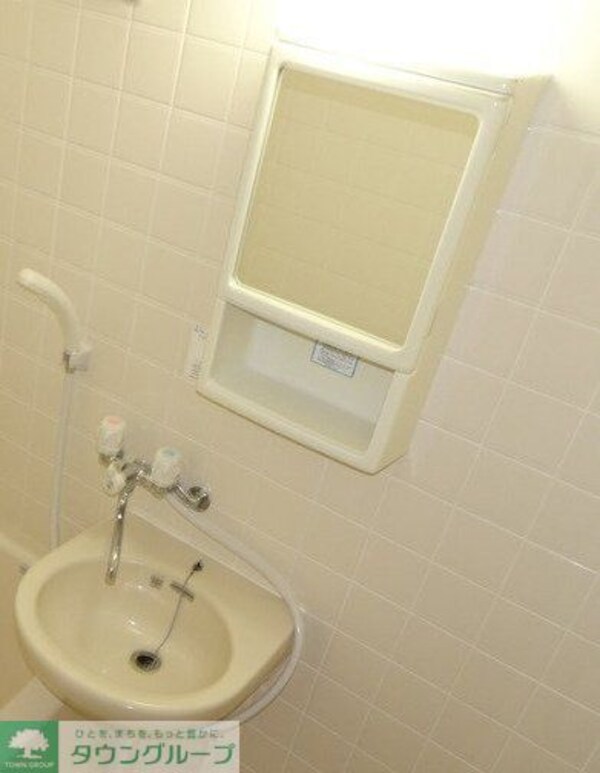 洗面(バス／シャワールーム等)