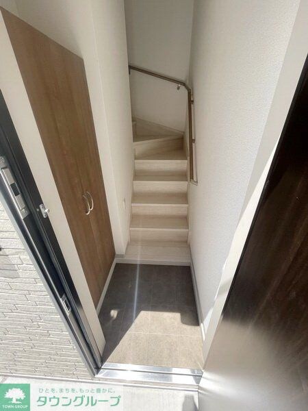 物件内観写真29　(玄関)