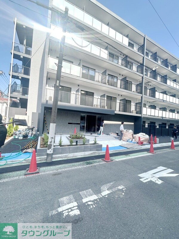 ロビー(駐車場)