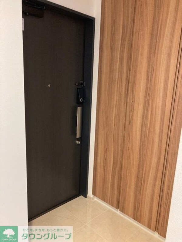 玄関(※写真は同タイプ住戸です。)