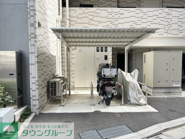 その他(バイク置場)