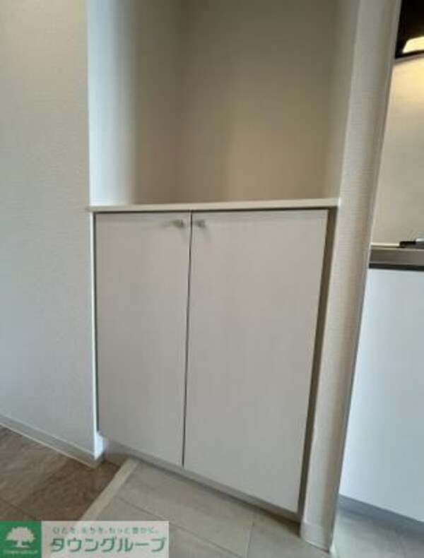 設備(シューズボックス)