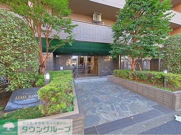 エントランス(エントランス外観　※前回募集時2021年3月撮影)