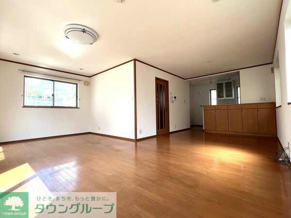 リビング・居室(LDK約22.3帖)