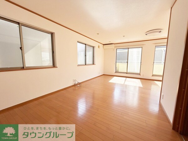 リビング・居室(LDK約22.3帖)