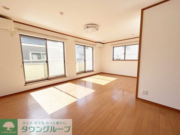 リビング・居室(LDK約22.3帖)