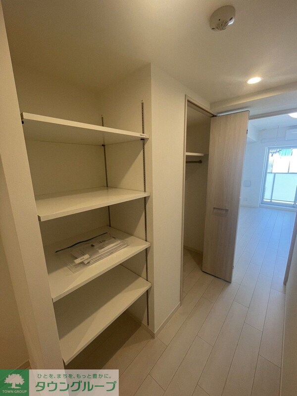 その他(廊下部分収納２カ所)