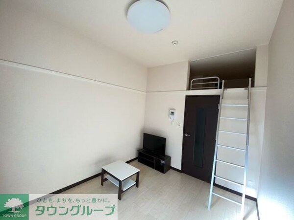 リビング・居室(※301号室は1LDKとなります。)