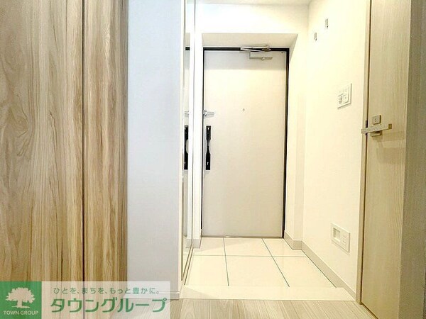玄関(お問合せは(株)タウンハウジング赤坂店へ【03-5563-…)