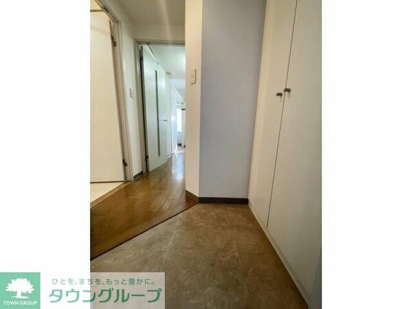 玄関(お部屋探しは株式会社　タウンハウジング　までお気軽にお問合…)