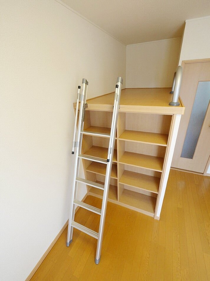 物件内観写真4　(収納)