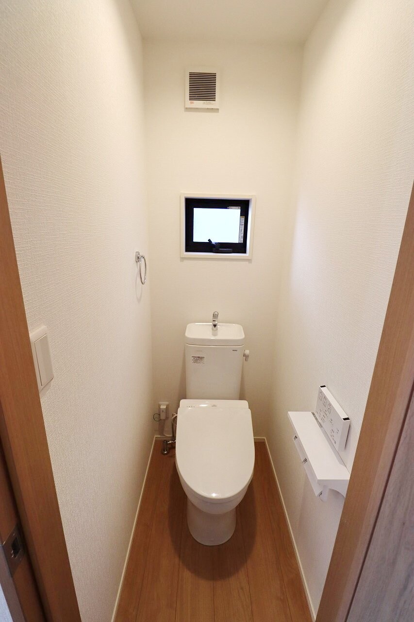 物件内観写真10　(トイレ)