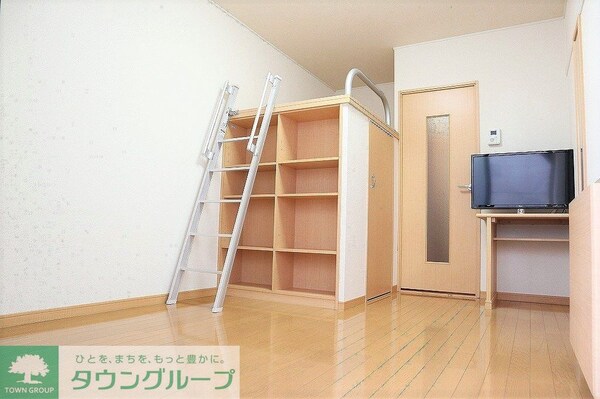 リビング・居室(※各階により床材相違)