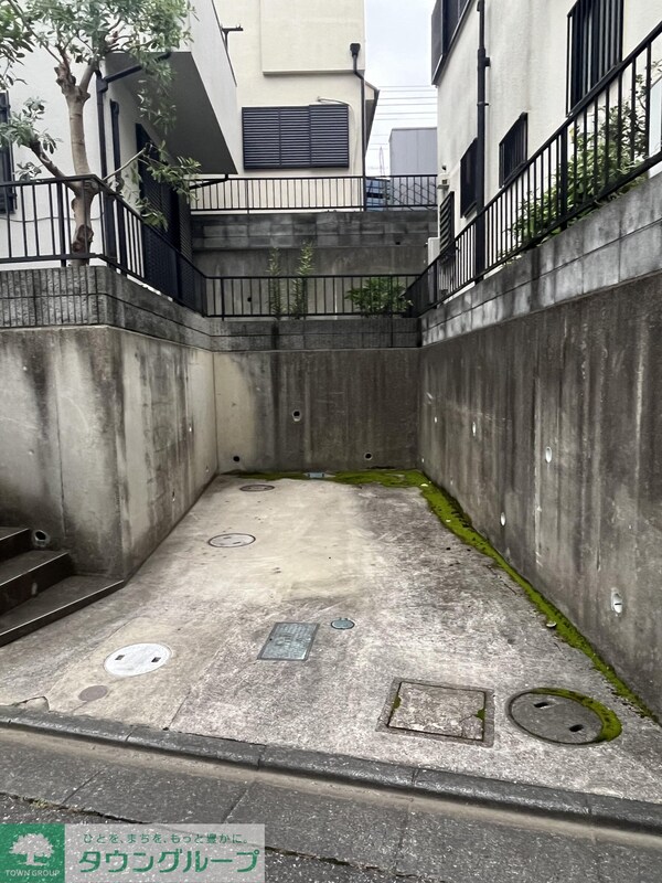 駐車場(駐車場)