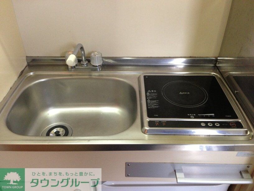 物件内観写真2　(電気コンロが1口あるタイプ)