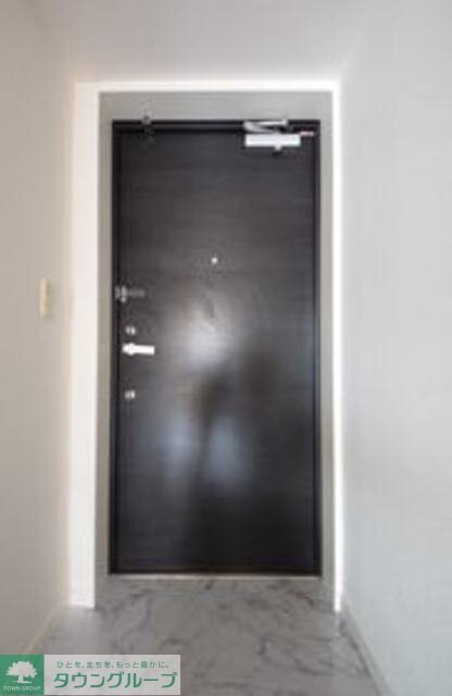 物件内観写真28　(玄関)