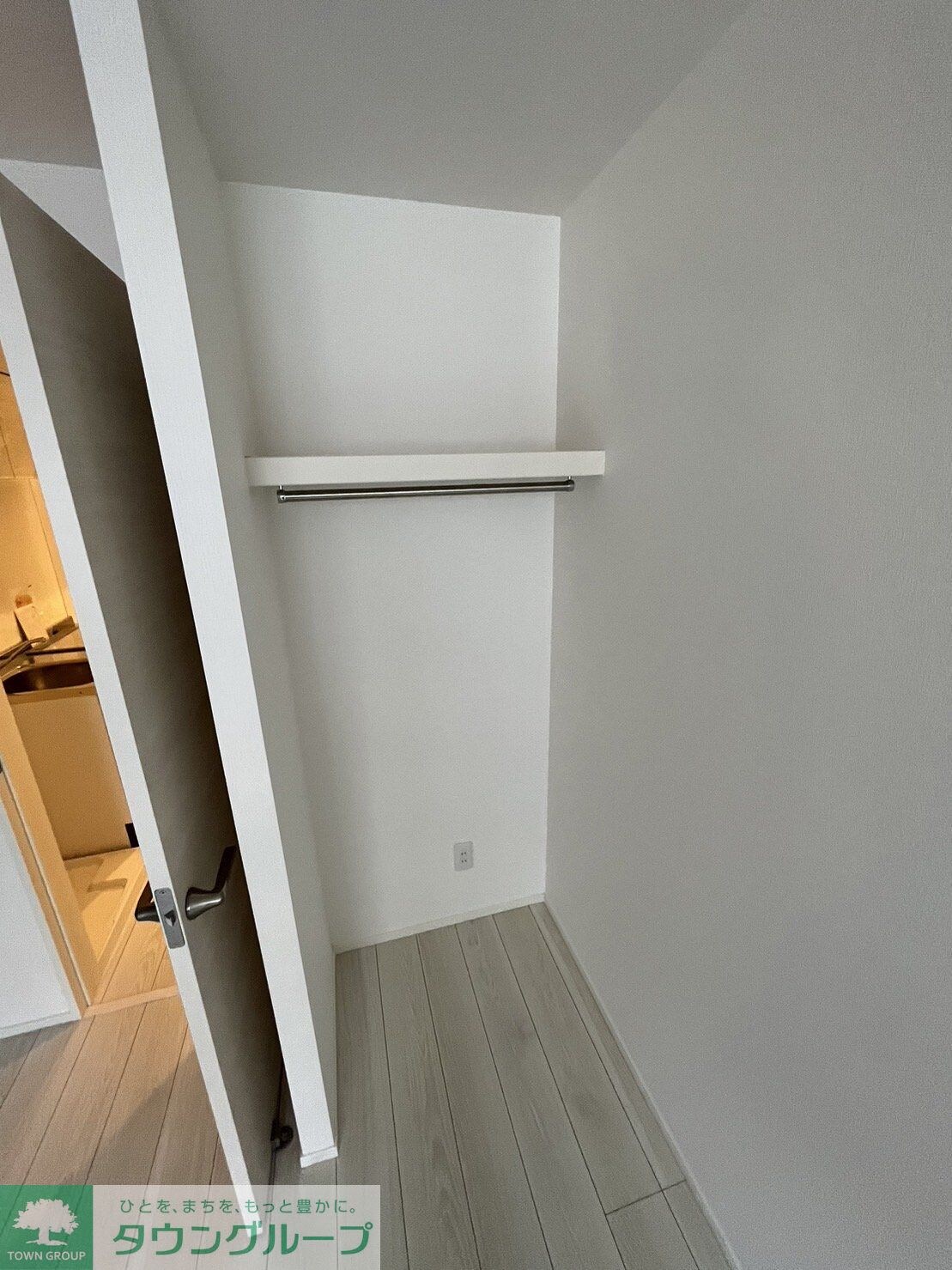 物件内観写真4　(収納)