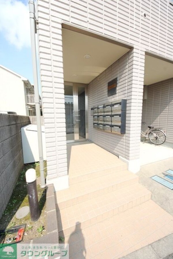 エントランス(タウンハウジング神奈川　中央林間店にてお待ちしております☆)
