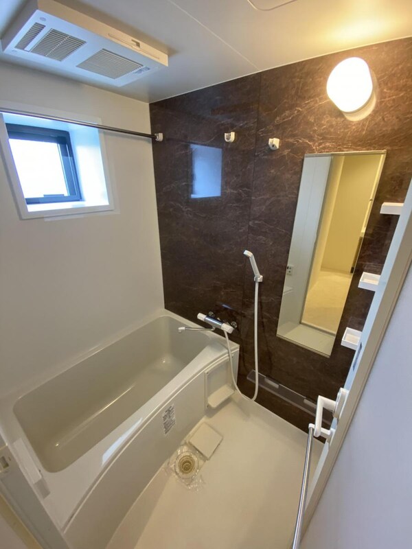 バス／シャワールーム等(バルコニー)