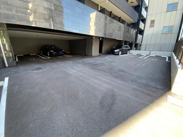 駐車場(駐車場)