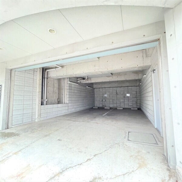 駐車場(エントランス)