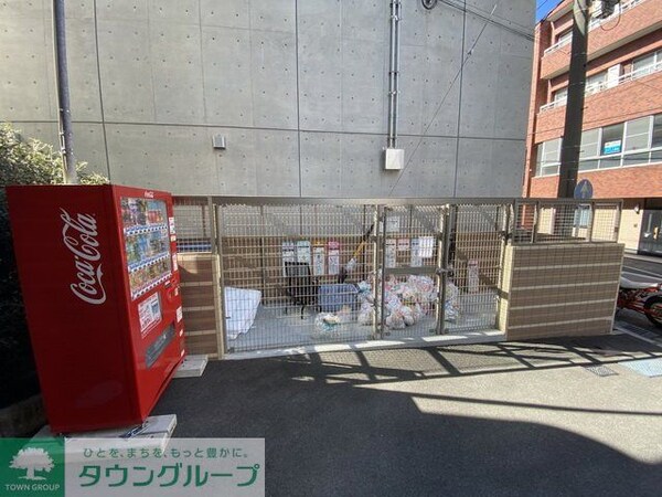 駐車場(駐車場)