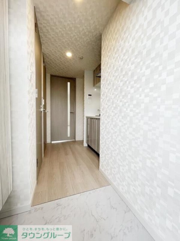 玄関(同タイプのお部屋になります。)