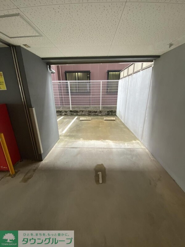 駐車場(エントランス)