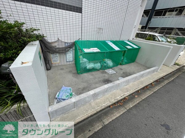 駐車場(駐車場)