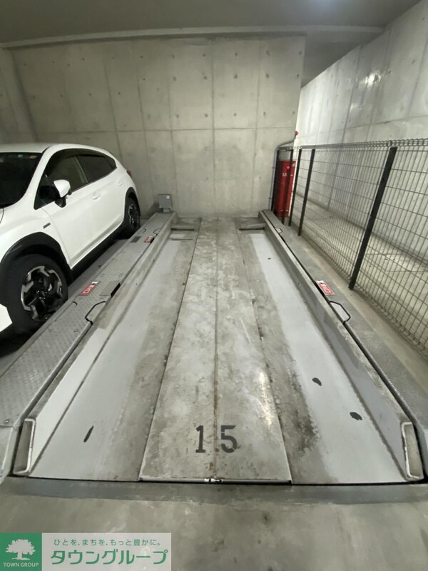 駐車場(駐車場)