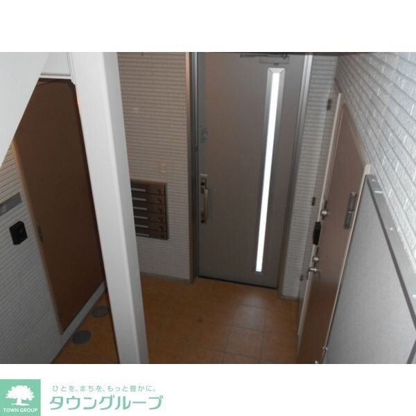 物件内観写真7　(玄関)