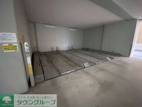 駐車場(駐車場)