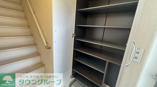 玄関(収納)