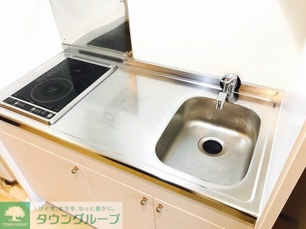 キッチン(キッチン下収納も広いです！)