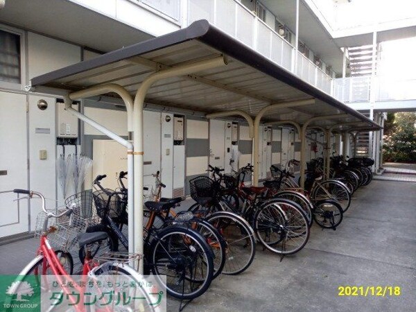 その他(屋根付き駐輪場)
