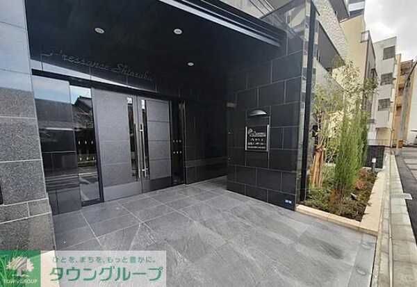 エントランス(エントランス)