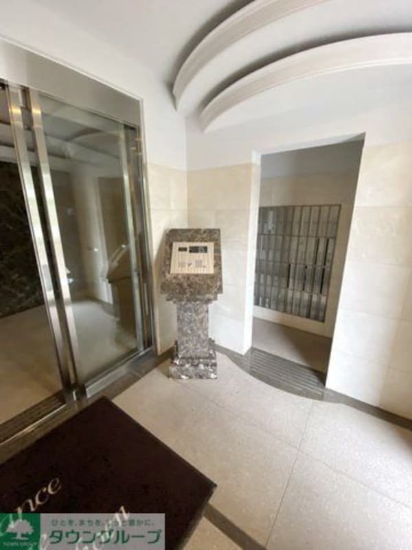 エントランス(エントランス)