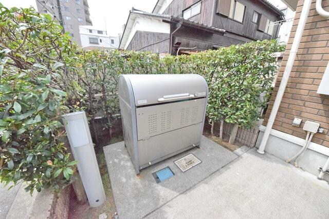 物件内観写真4　(★ゴミ置き場★)