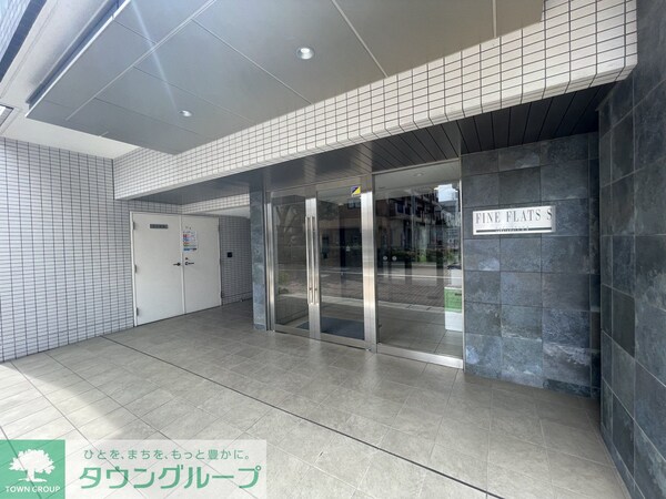 エントランス(エントランス)