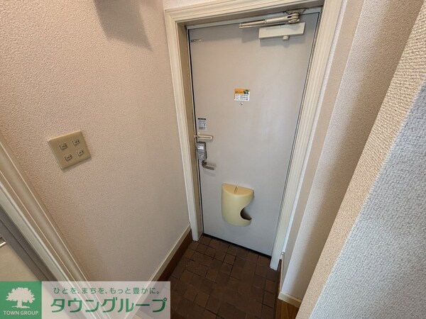 玄関(洗面)