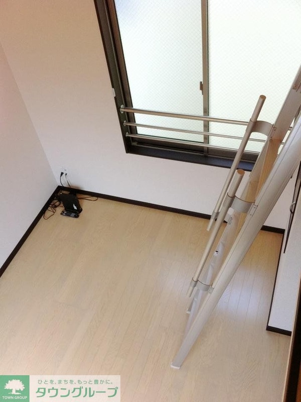 リビング・居室(床材や設備は号室によって異なります。)