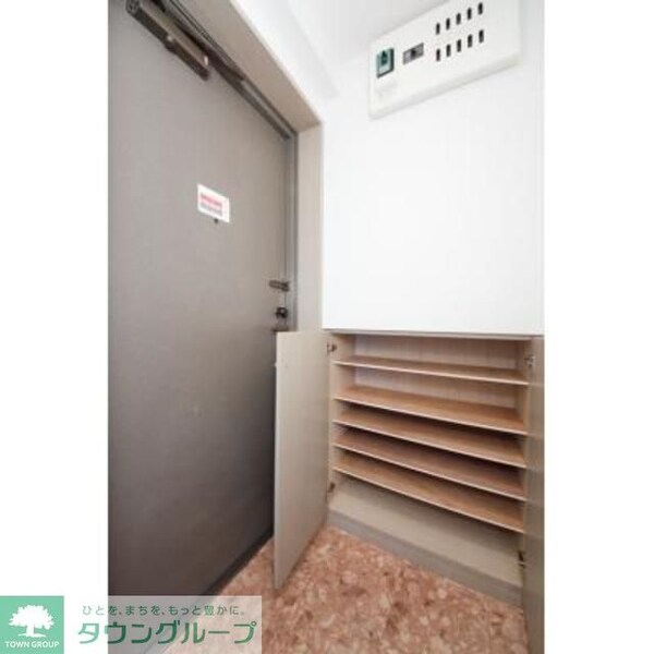 玄関(※写真は同タイプ住戸です。)