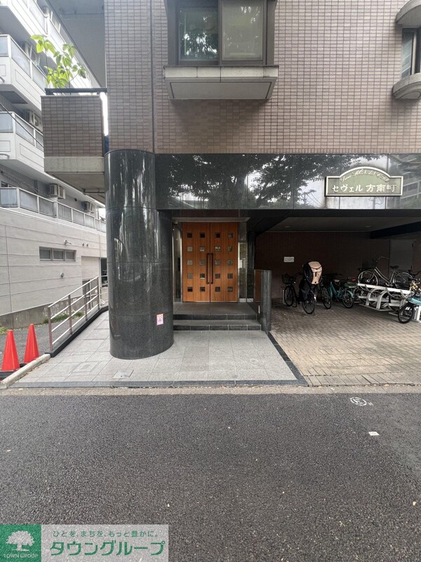 エントランス