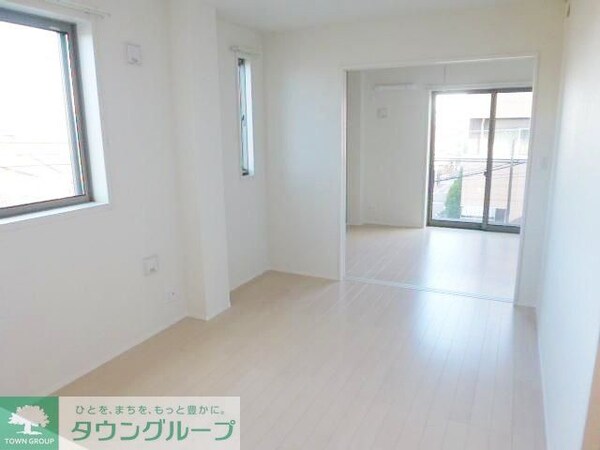 リビング・居室(お部屋探しは株式会社　タウンハウジング　までお気軽にお問合…)
