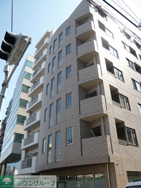 物件外観写真1　(重厚な外観)