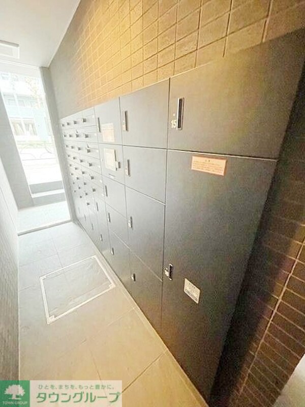 エントランス(駐車場)