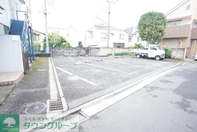 物件内観写真12　(駐車場)